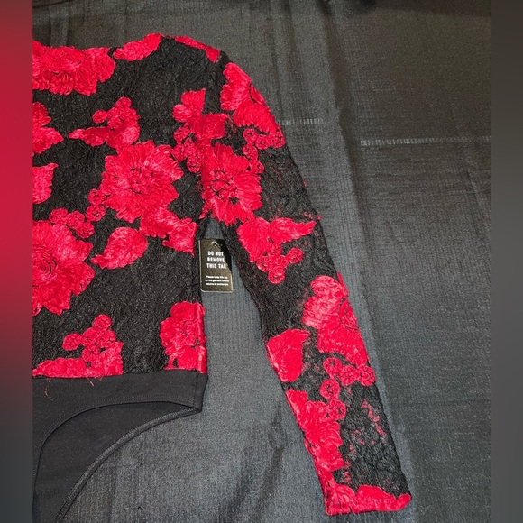 Express floral red black lace bodysuit - Picture 10 of 12